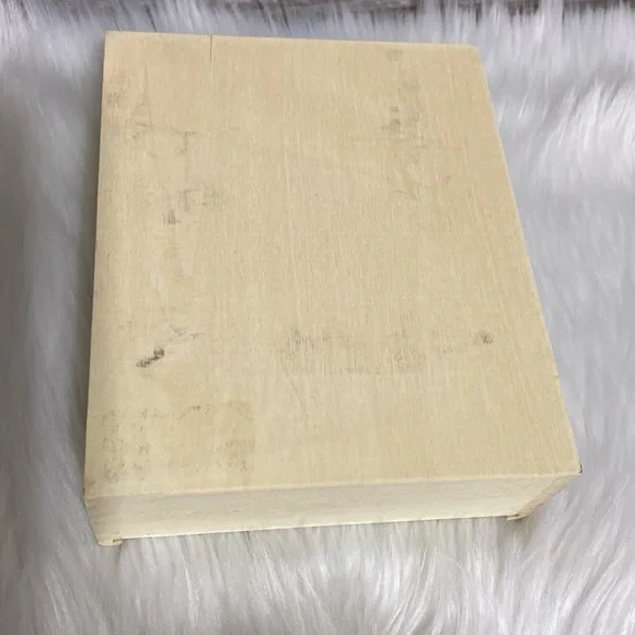 Gold Glittery Hidden Storage Oh What Fun Box! - Picture 4 of 5